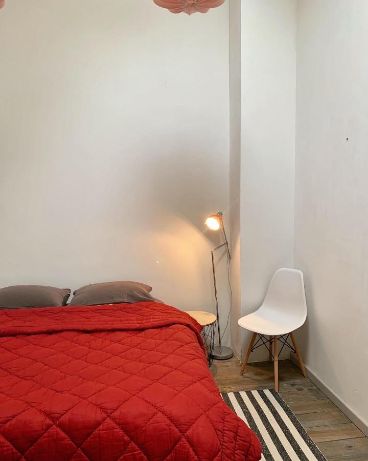 Suite Familiale- Deux Chambres Saint-Meme-les-Carrieres Exterior foto