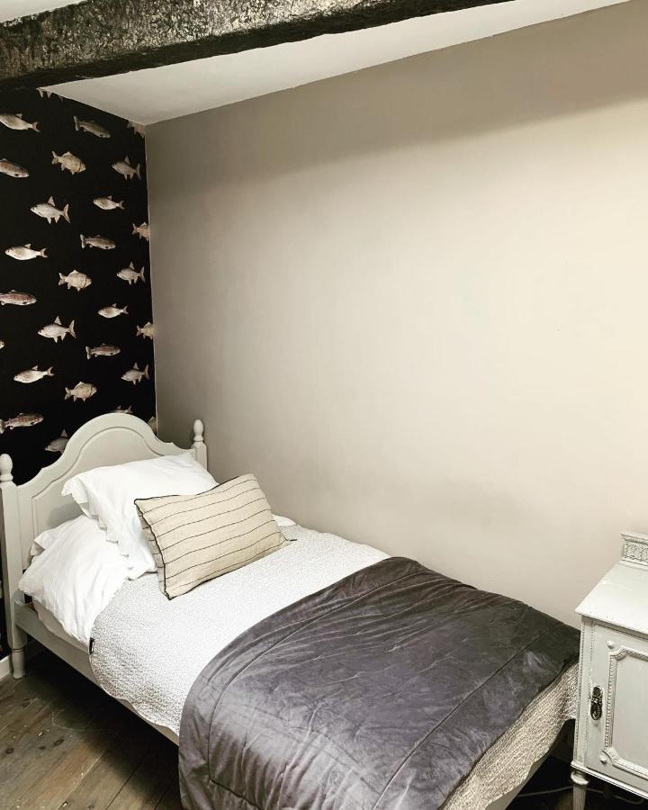 Suite Familiale- Deux Chambres Saint-Meme-les-Carrieres Exterior foto